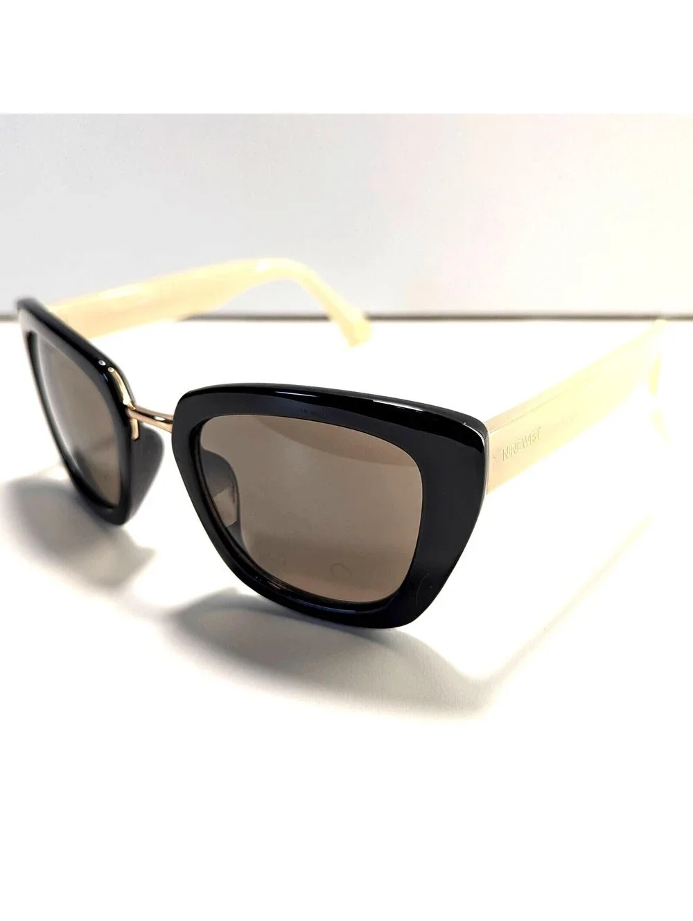 NINE WEST Black & Tan Sunglasses Cat Eye EW0516 24342RNJP001 NWS Eyewear Classic